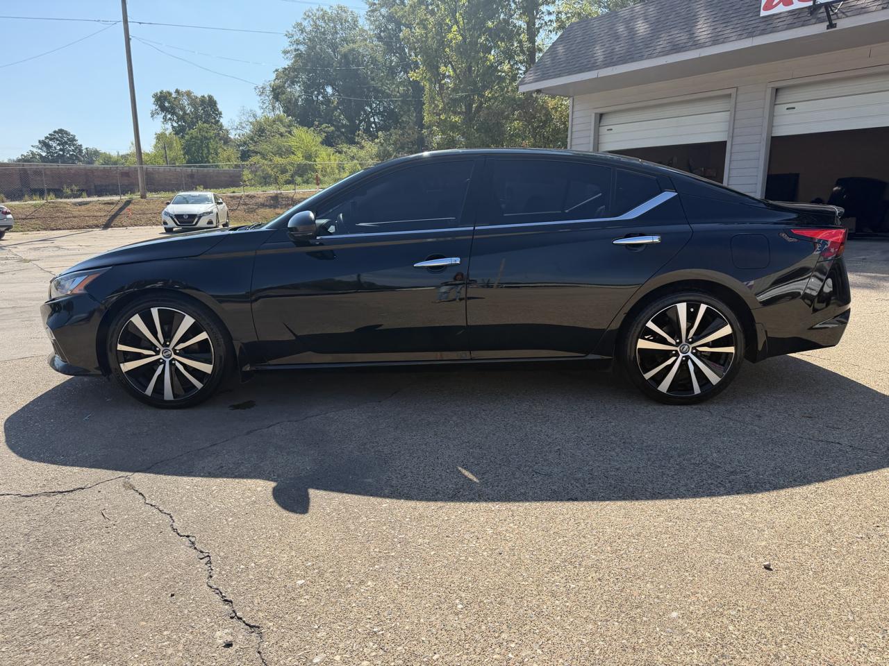 nissan altima 2019 1N4BL4FV2KC220192 image nissan altima 2019 1N4BL4FV2KC220192 image