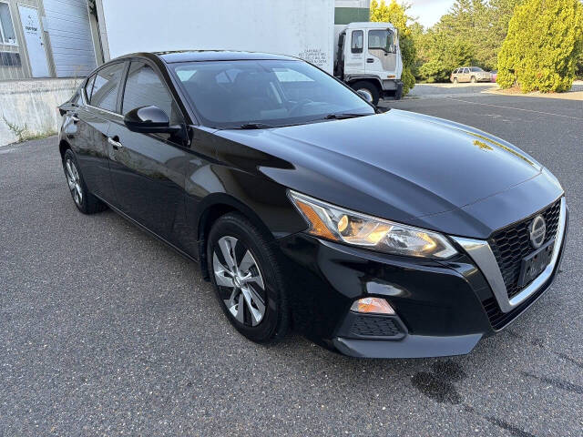 nissan altima 2019 1N4BL4BW9KC147935 image nissan altima 2019 1N4BL4BW9KC147935 image
