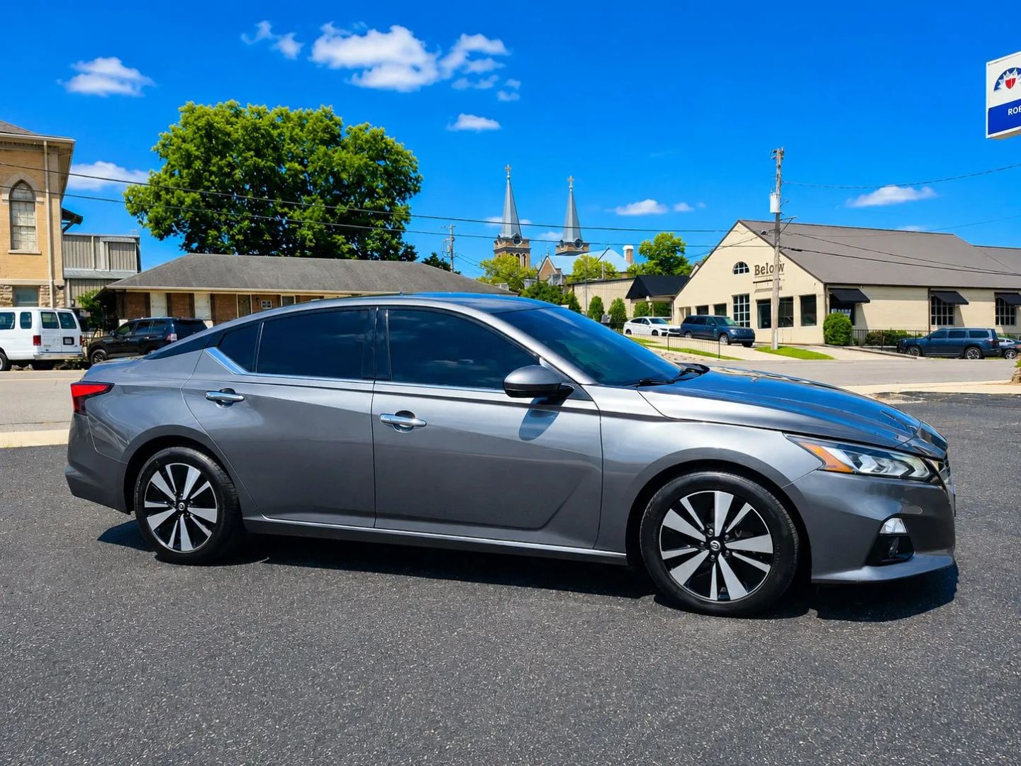 nissan altima 2019 1N4BL4EV2KC228231 image