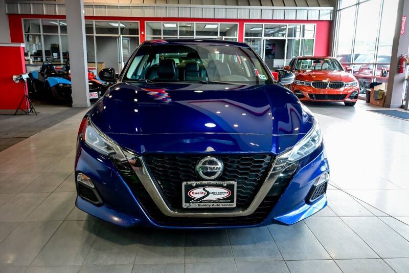 nissan altima 2019 1N4BL4CW0KN320986 image nissan altima 2019 1N4BL4CW0KN320986 image
