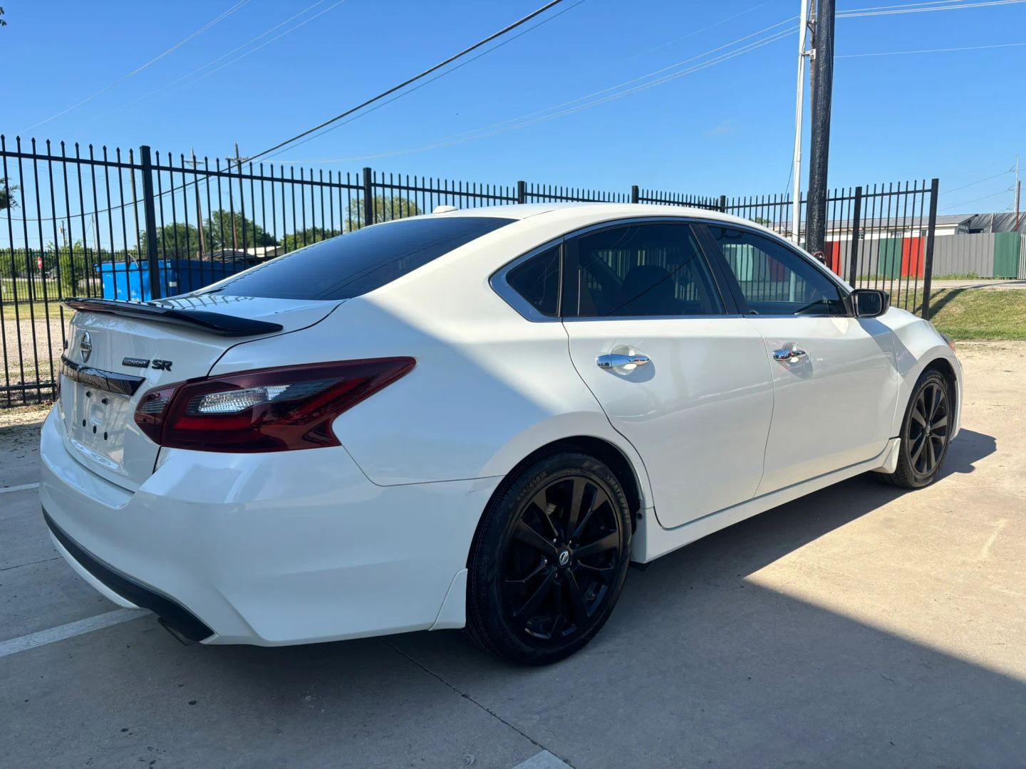 nissan altima 2018 1N4AL3AP9JC243756 image nissan altima 2018 1N4AL3AP9JC243756 image