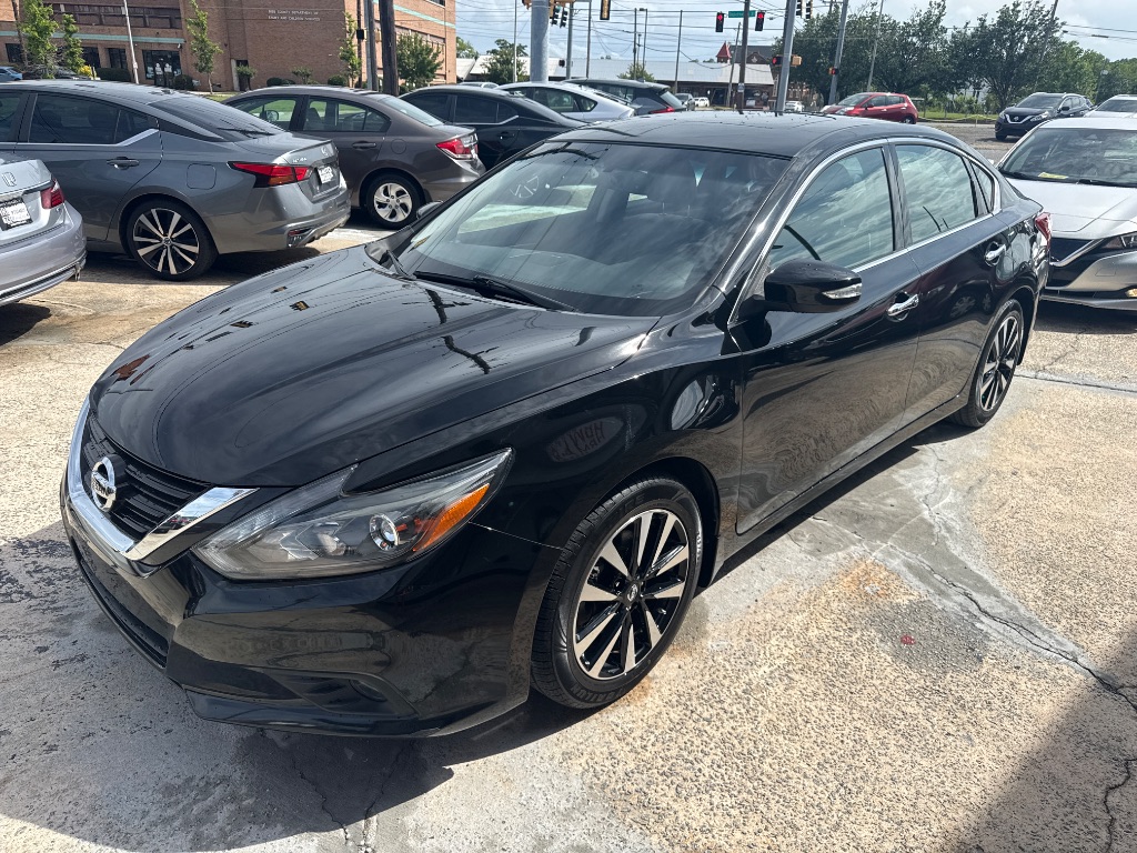 nissan altima 2018 1N4AL3AP7JC191737 image nissan altima 2018 1N4AL3AP7JC191737 image