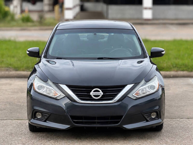 nissan altima 2018 1N4AL3AP2JC127329 image nissan altima 2018 1N4AL3AP2JC127329 image