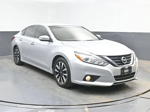 nissan altima 2018 1N4AL3AP2JC130828 image nissan altima 2018 1N4AL3AP2JC130828 image