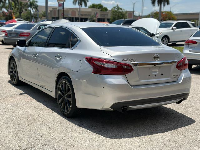 nissan altima 2018 1N4AL3AP0JC245279 image nissan altima 2018 1N4AL3AP0JC245279 image