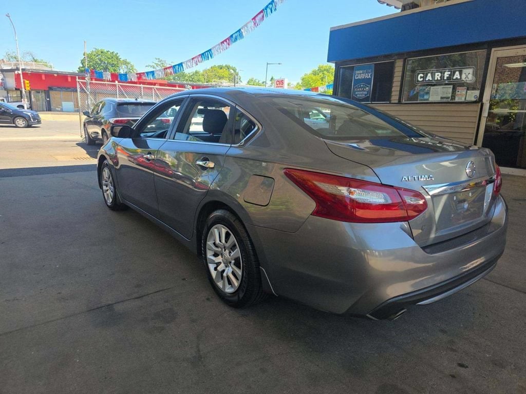 nissan altima 2018 1N4AL3AP7JC122191 image nissan altima 2018 1N4AL3AP7JC122191 image