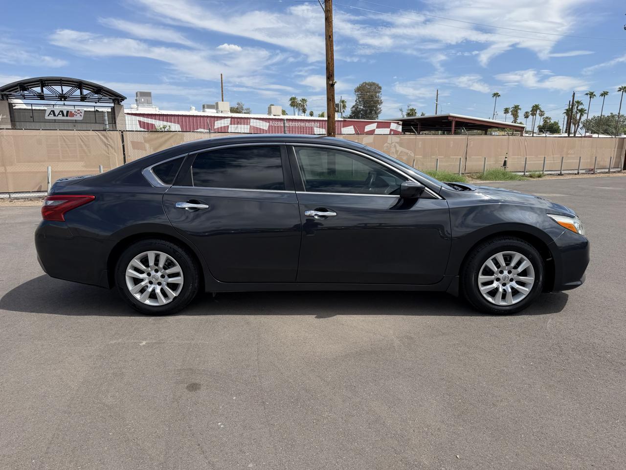 nissan altima 2018 1N4AL3AP3JC267387 image nissan altima 2018 1N4AL3AP3JC267387 image