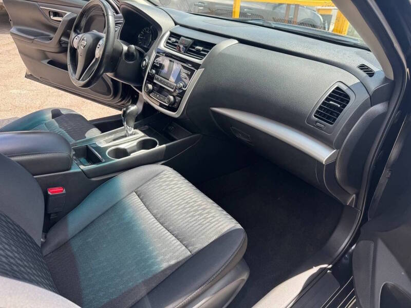 nissan altima 2018 1N4AL3APXJC198438 image nissan altima 2018 1N4AL3APXJC198438 image