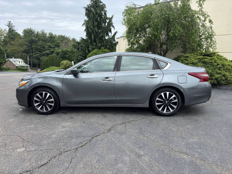 nissan altima 2018 1N4AL3AP6JC240572 image nissan altima 2018 1N4AL3AP6JC240572 image