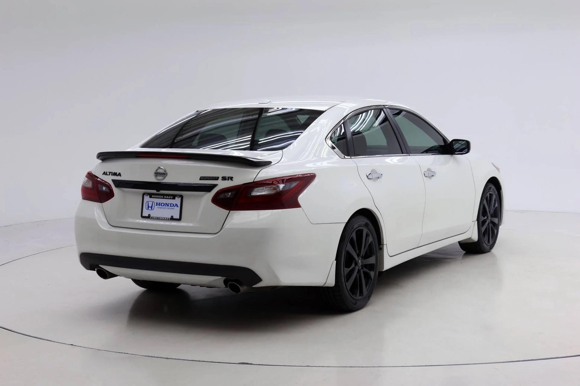 nissan altima 2018 1N4AL3AP7JC480438 image nissan altima 2018 1N4AL3AP7JC480438 image