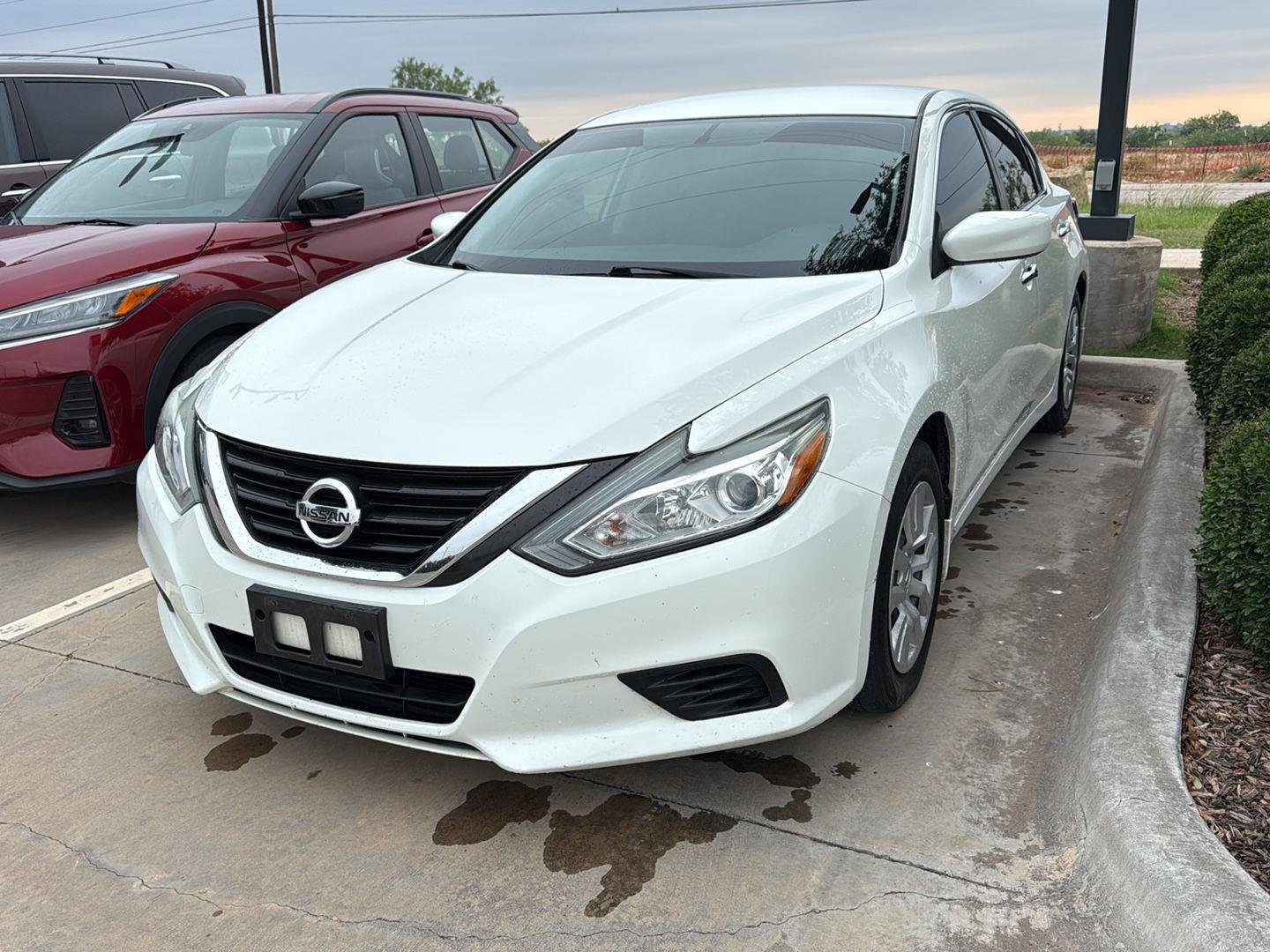 nissan altima 2018 1N4AL3AP8JC130509 image nissan altima 2018 1N4AL3AP8JC130509 image