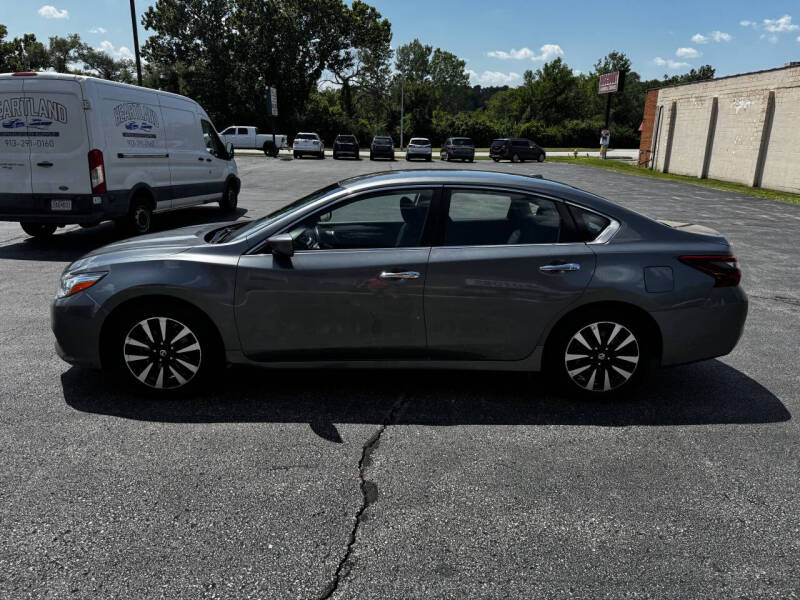 nissan altima 2018 1N4AL3AP8JC193111 image nissan altima 2018 1N4AL3AP8JC193111 image