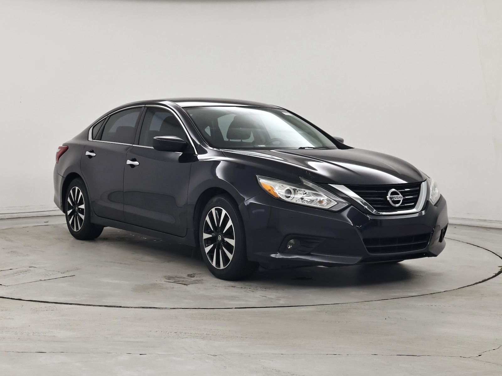 nissan altima 2018 1N4AL3AP7JC170483 image nissan altima 2018 1N4AL3AP7JC170483 image