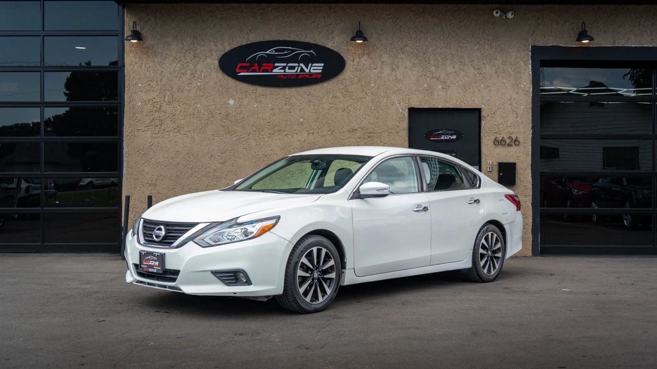 nissan altima 2018 1N4AL3AP2JC165272 image nissan altima 2018 1N4AL3AP2JC165272 image