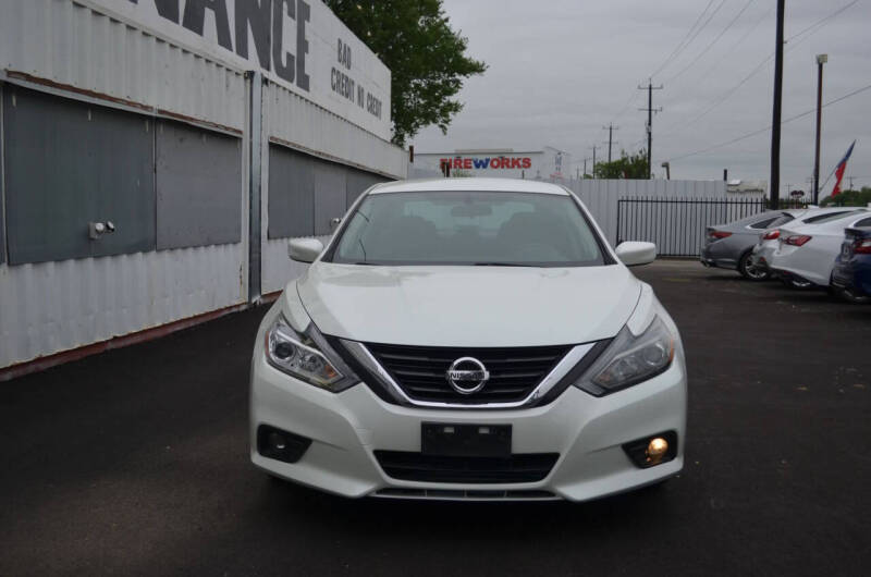 nissan altima 2018 1N4AL3AP8JC298165 image nissan altima 2018 1N4AL3AP8JC298165 image