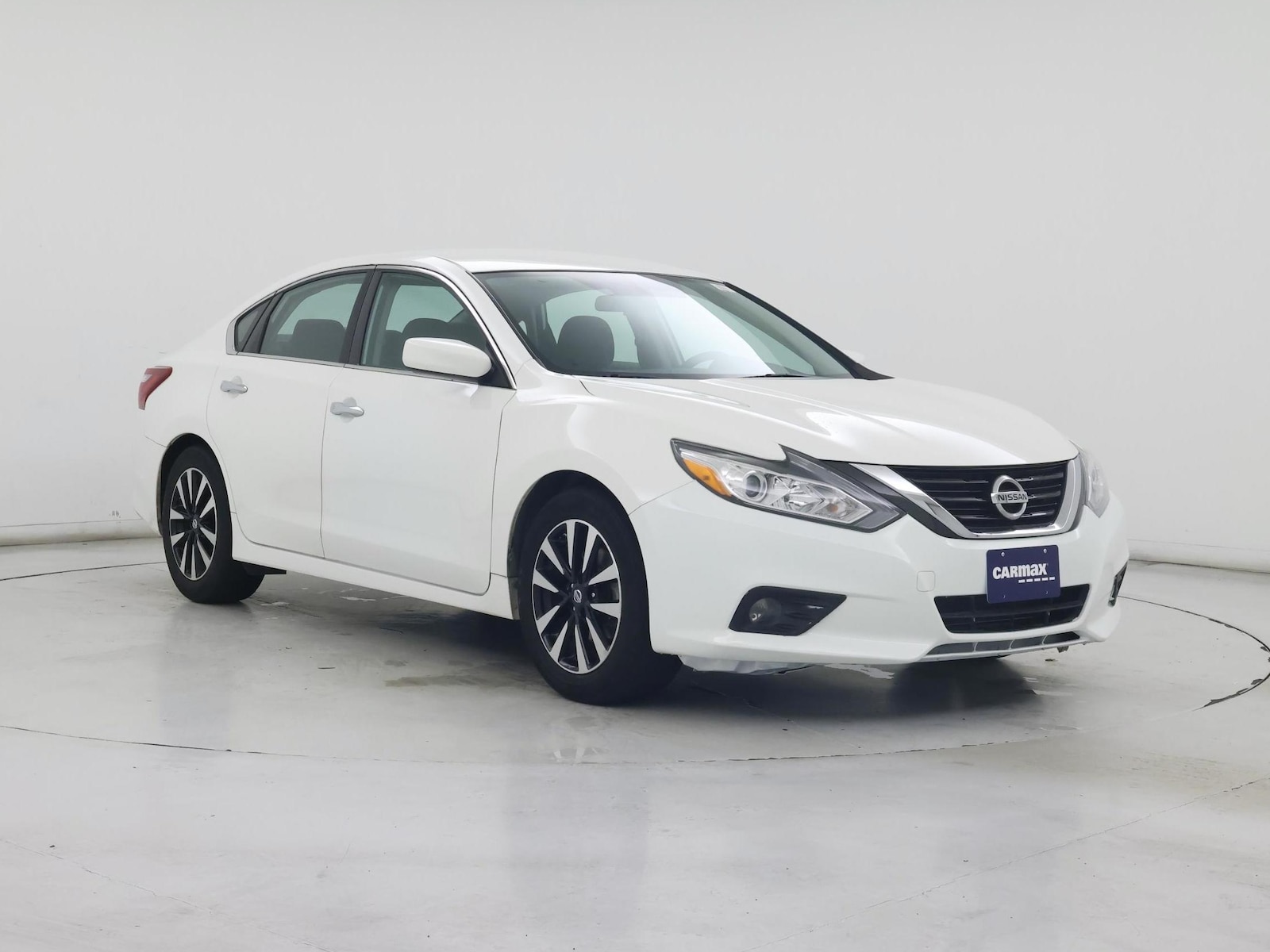 nissan altima 2018 1N4AL3AP8JC216807 image nissan altima 2018 1N4AL3AP8JC216807 image