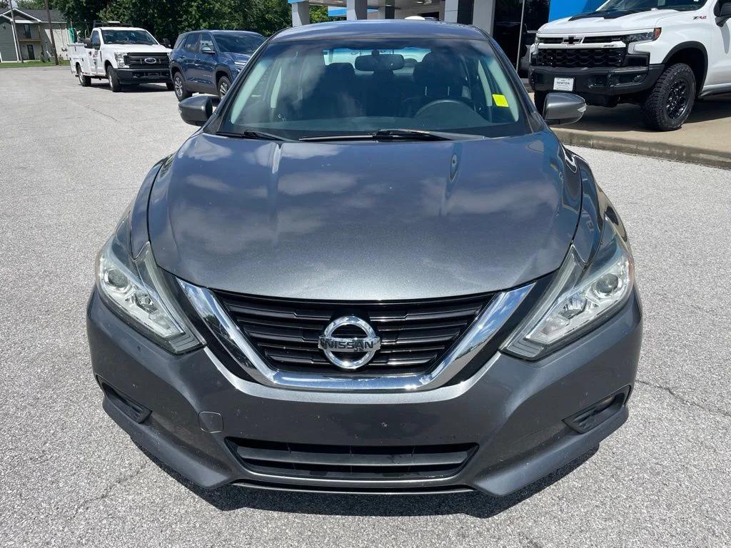 nissan altima 2018 1N4AL3AP8JC172324 image nissan altima 2018 1N4AL3AP8JC172324 image