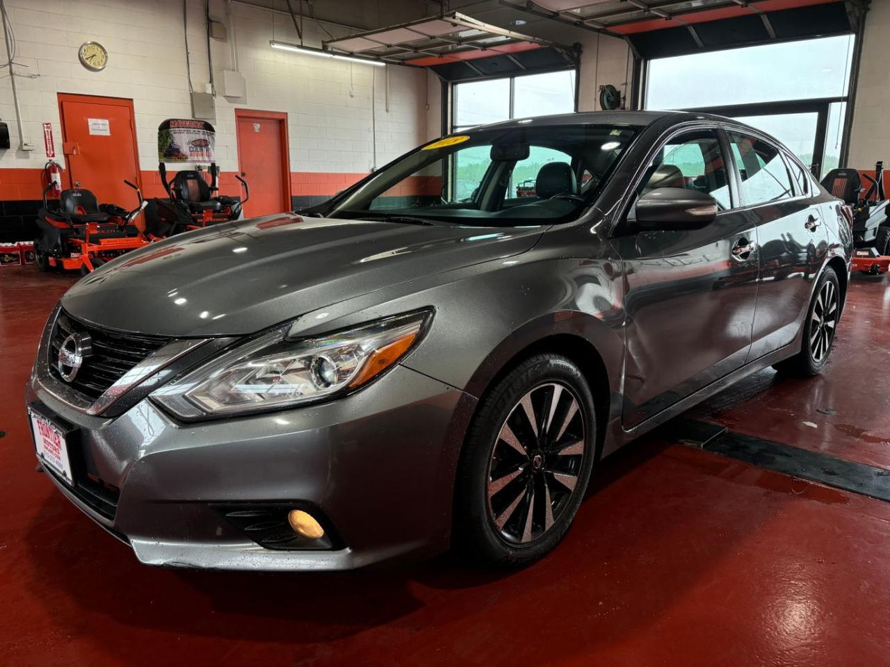 nissan altima 2018 1N4AL3APXJC195796 image nissan altima 2018 1N4AL3APXJC195796 image