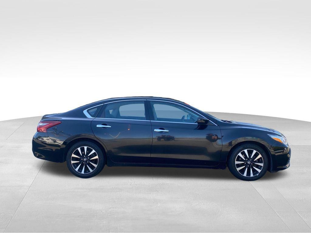 nissan altima 2018 1N4AL3AP6JC264239 image nissan altima 2018 1N4AL3AP6JC264239 image
