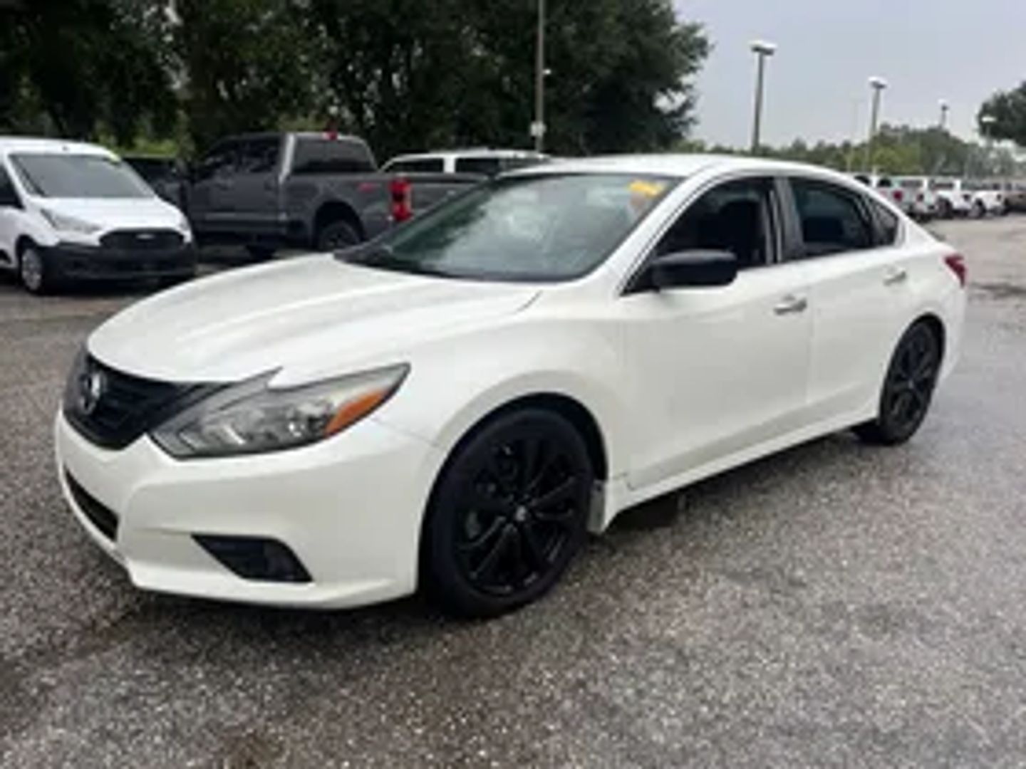nissan altima 2018 1N4AL3AP9JC227850 image nissan altima 2018 1N4AL3AP9JC227850 image