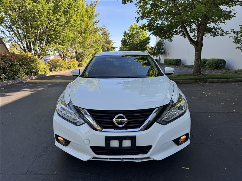 nissan altima 2018 1N4AL3AP7JC239530 image nissan altima 2018 1N4AL3AP7JC239530 image