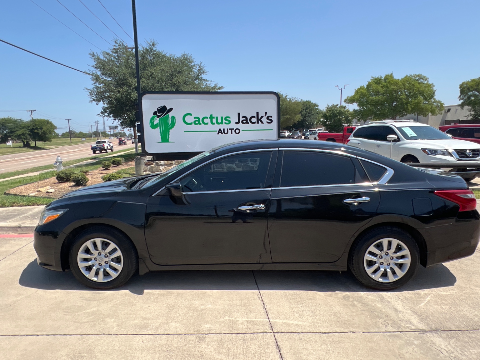 nissan altima 2018 1N4AL3AP8JC230741 image nissan altima 2018 1N4AL3AP8JC230741 image