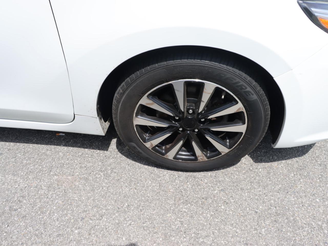 nissan altima 2018 1N4AL3AP0JC239157 image nissan altima 2018 1N4AL3AP0JC239157 image
