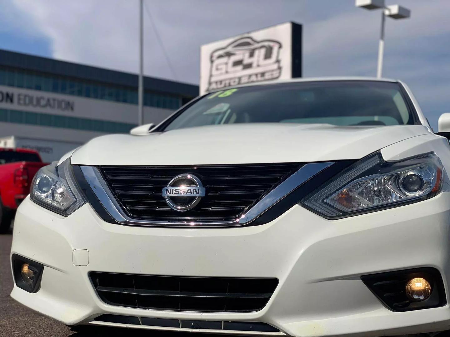 nissan altima 2018 1N4AL3AP5JC192580 image nissan altima 2018 1N4AL3AP5JC192580 image