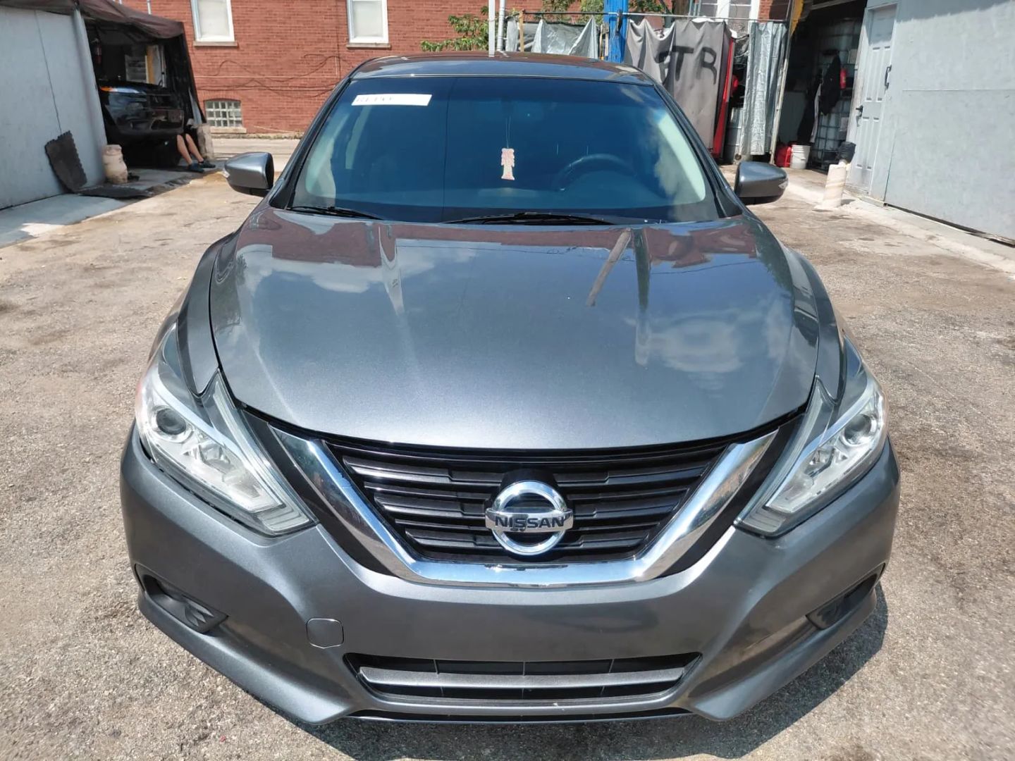 nissan altima 2018 1N4AL3AP9JC233955 image nissan altima 2018 1N4AL3AP9JC233955 image