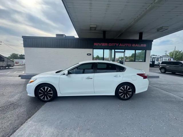 nissan altima 2018 1N4AL3AP5JC199593 image nissan altima 2018 1N4AL3AP5JC199593 image