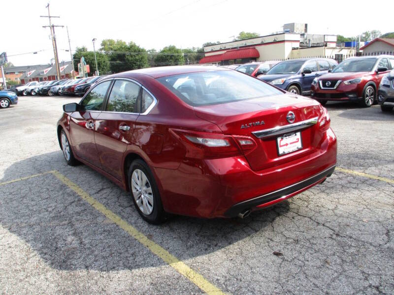 nissan altima 2018 1N4AL3AP2JC170049 image nissan altima 2018 1N4AL3AP2JC170049 image