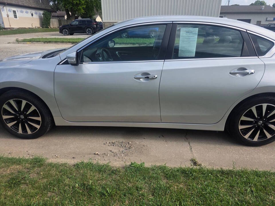 nissan altima 2018 1N4AL3AP3JC167712 image nissan altima 2018 1N4AL3AP3JC167712 image