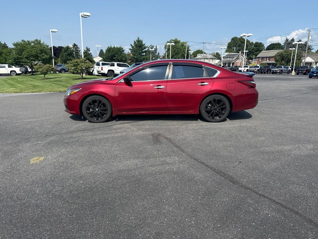 nissan altima 2017 1N4AL3AP2HC242376 image nissan altima 2017 1N4AL3AP2HC242376 image