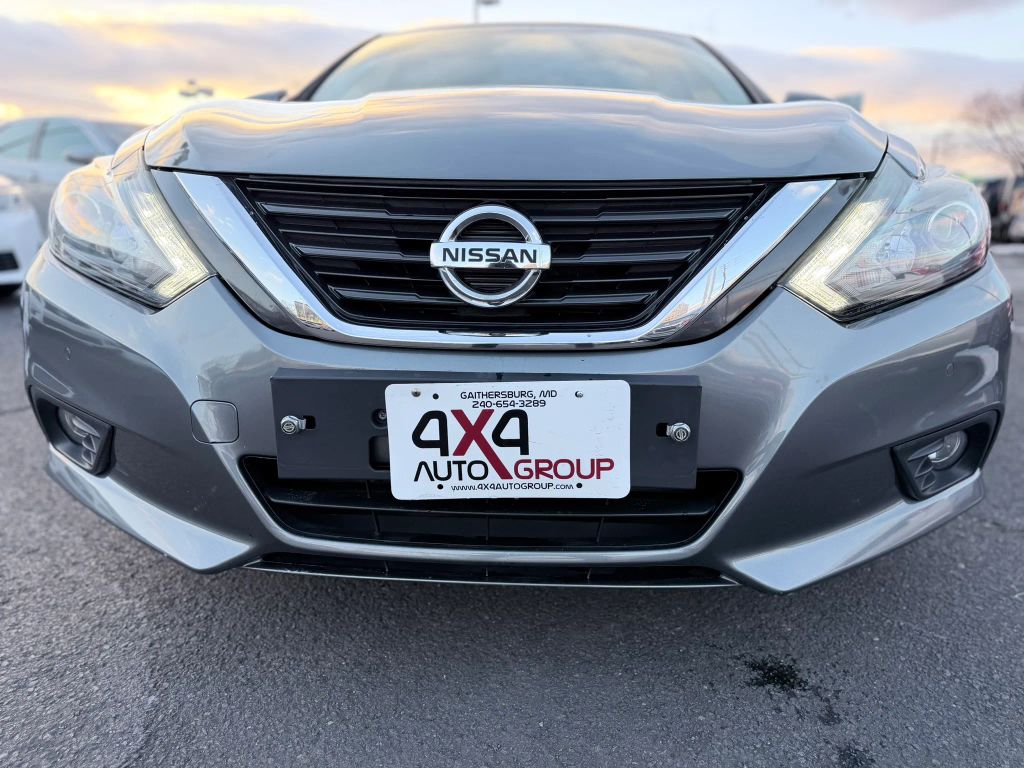 nissan altima 2017 1N4AL3AP4HC135992 image nissan altima 2017 1N4AL3AP4HC135992 image