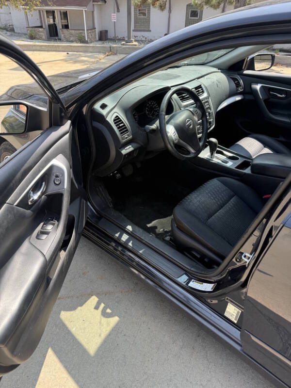 nissan altima 2017 1N4AL3APXHC132725 image nissan altima 2017 1N4AL3APXHC132725 image