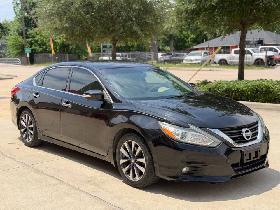 nissan altima 2017 1N4AL3AP0HC138775 image nissan altima 2017 1N4AL3AP0HC138775 image