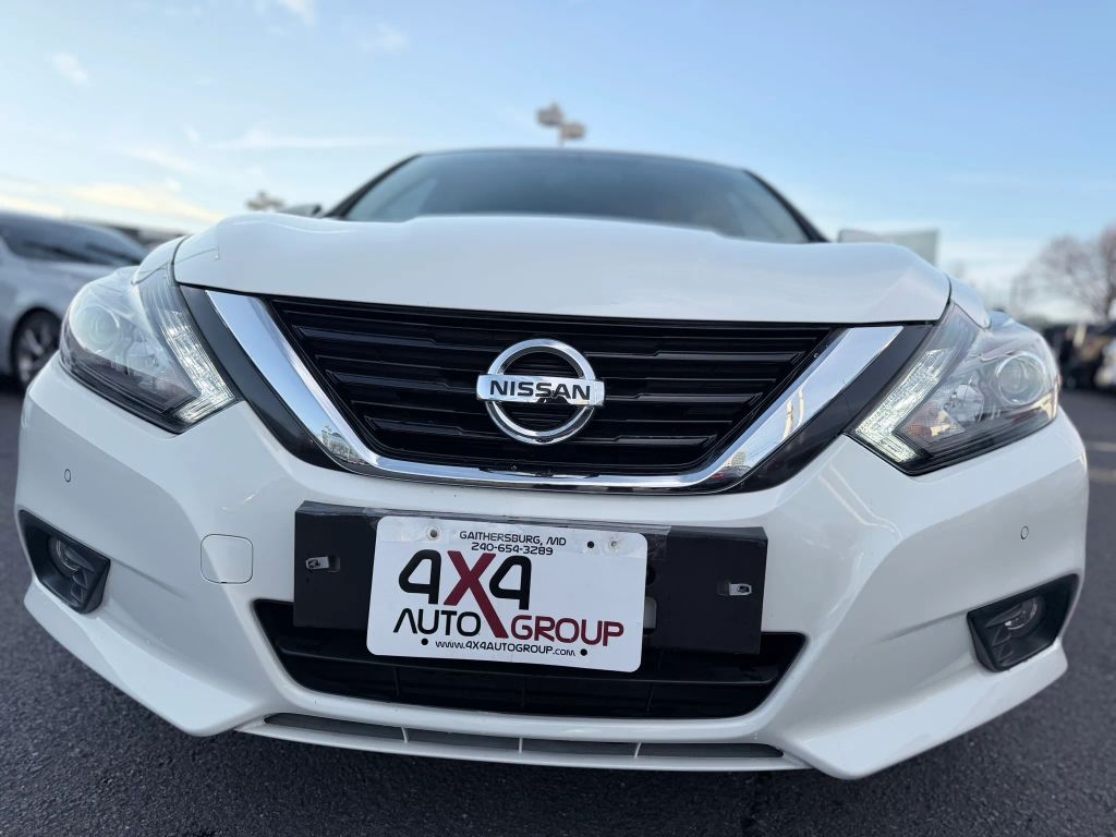 nissan altima 2017 1N4AL3AP7HC239182 image nissan altima 2017 1N4AL3AP7HC239182 image