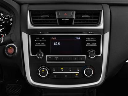 nissan altima 2017 1N4AL3AP2HC238215 image nissan altima 2017 1N4AL3AP2HC238215 image