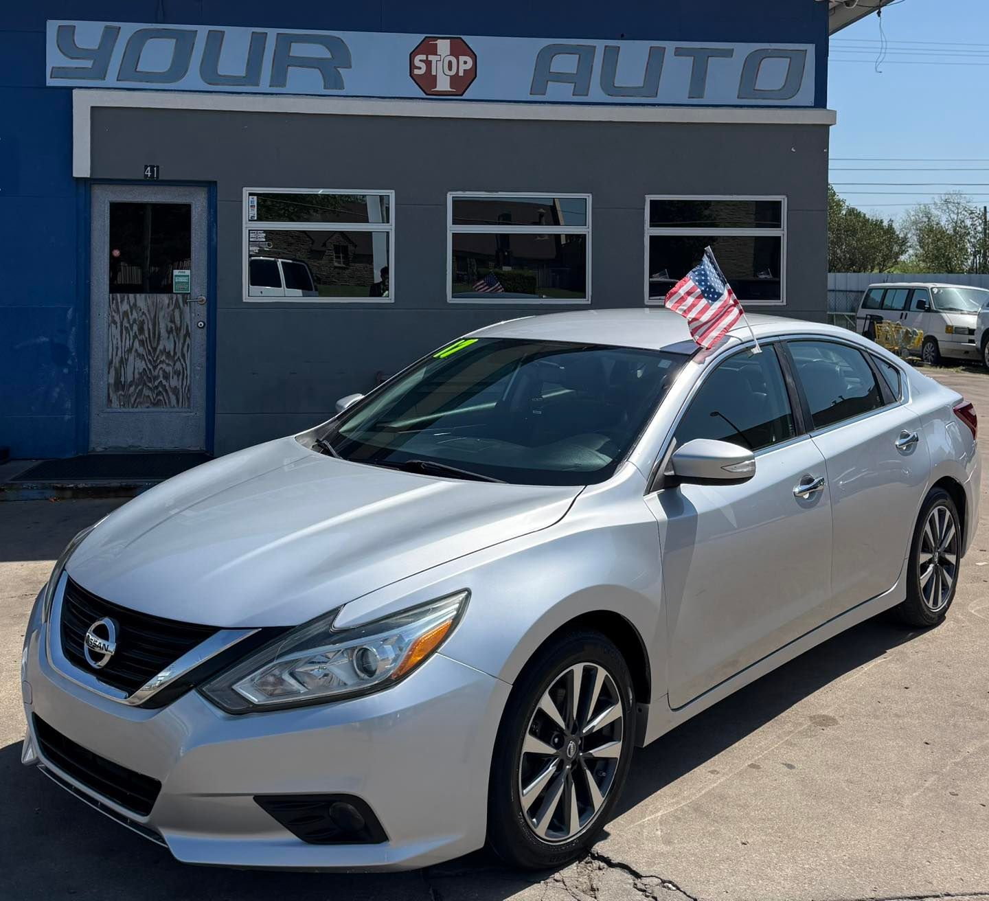 nissan altima 2017 1N4AL3AP7HC249341 image nissan altima 2017 1N4AL3AP7HC249341 image
