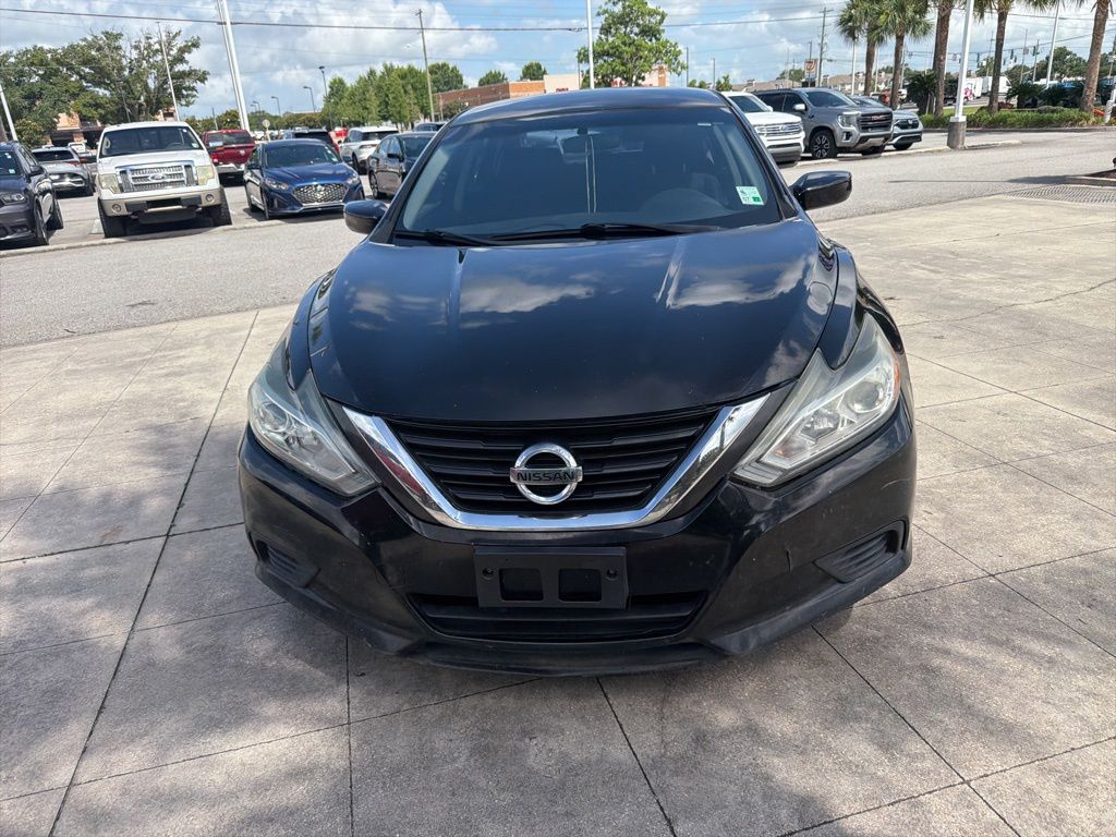 nissan altima 2017 1N4AL3APXHC112250 image nissan altima 2017 1N4AL3APXHC112250 image