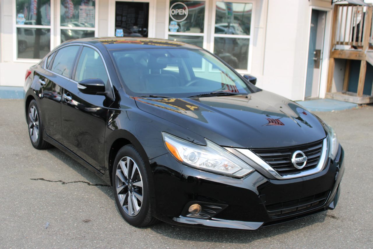 nissan altima 2017 1N4AL3AP4HC133868 image nissan altima 2017 1N4AL3AP4HC133868 image