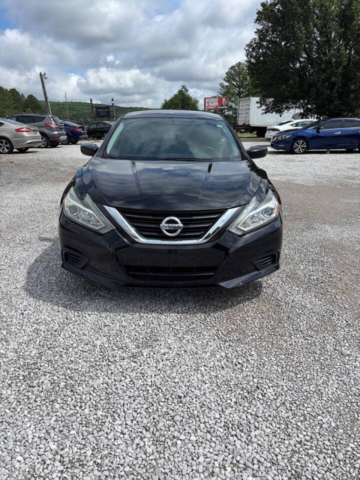 nissan altima 2017 1N4AL3AP7HC212354 image nissan altima 2017 1N4AL3AP7HC212354 image