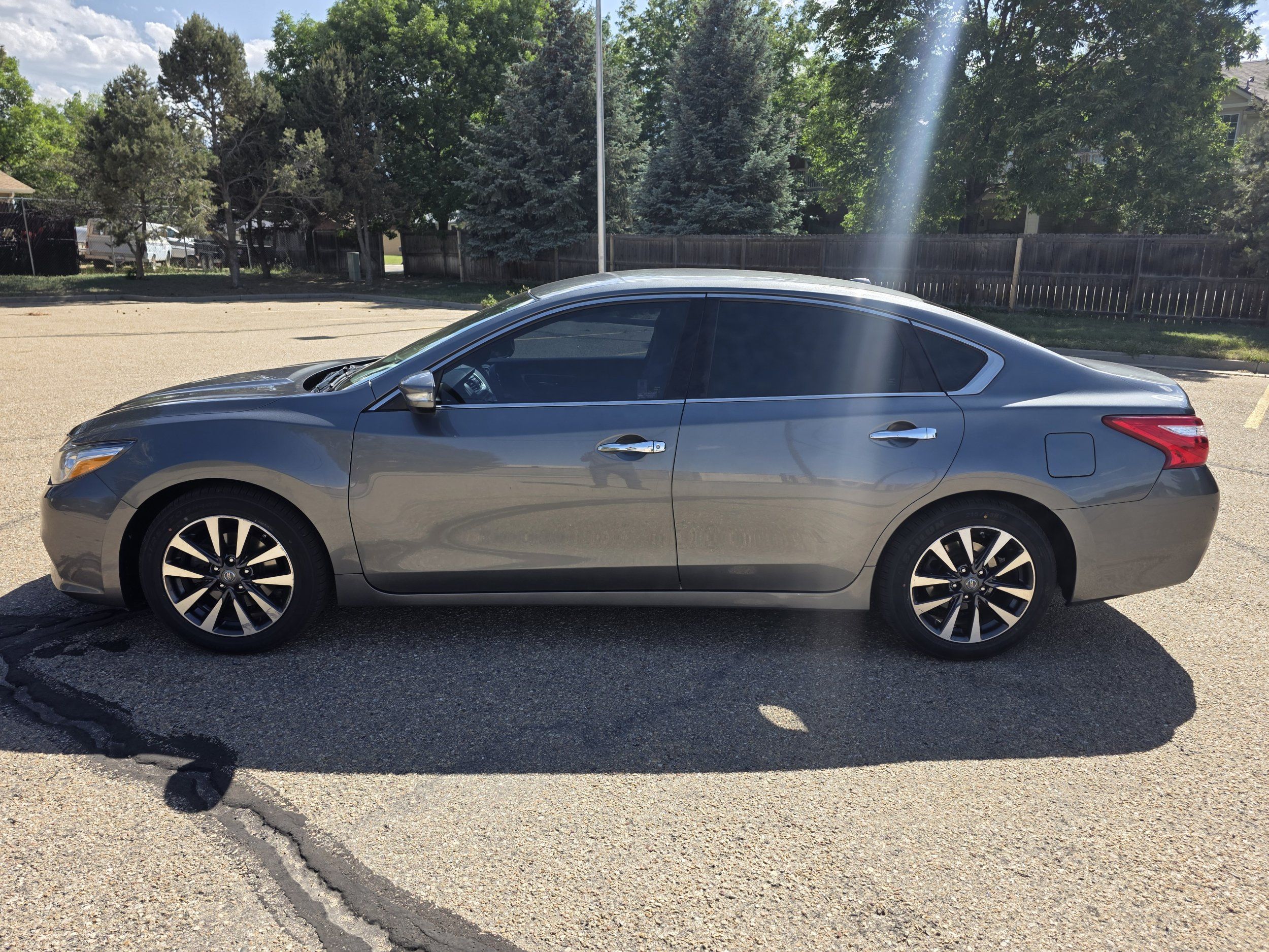 nissan altima 2017 1N4AL3AP0HC180623 image nissan altima 2017 1N4AL3AP0HC180623 image