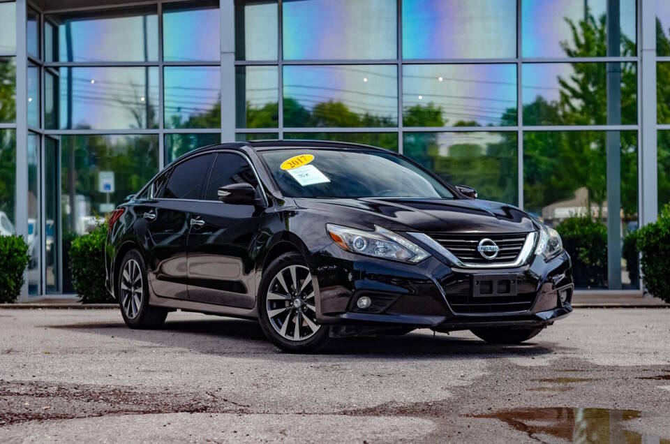nissan altima 2017 1N4AL3AP6HC268611 image nissan altima 2017 1N4AL3AP6HC268611 image