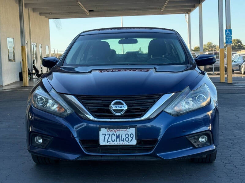 nissan altima 2017 1N4AL3AP4HC157121 image nissan altima 2017 1N4AL3AP4HC157121 image