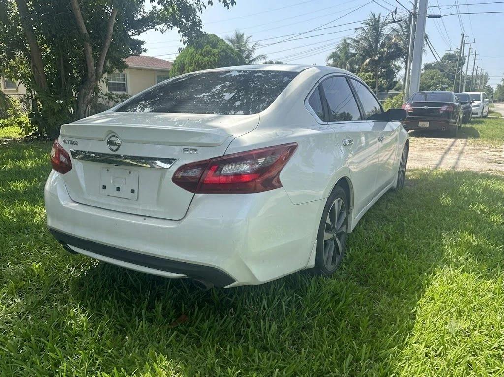 nissan altima 2017 1N4AL3AP7HC141219 image nissan altima 2017 1N4AL3AP7HC141219 image