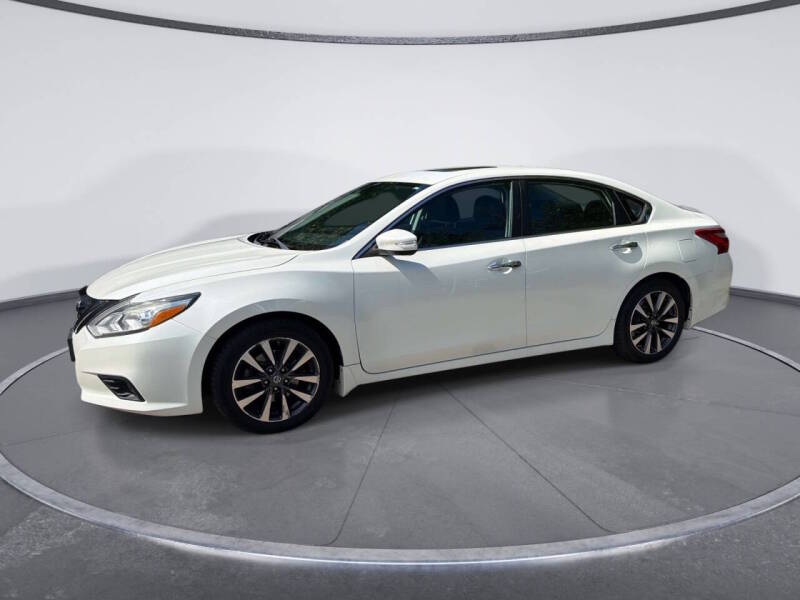 nissan altima 2017 1N4AL3AP8HC479860 image nissan altima 2017 1N4AL3AP8HC479860 image