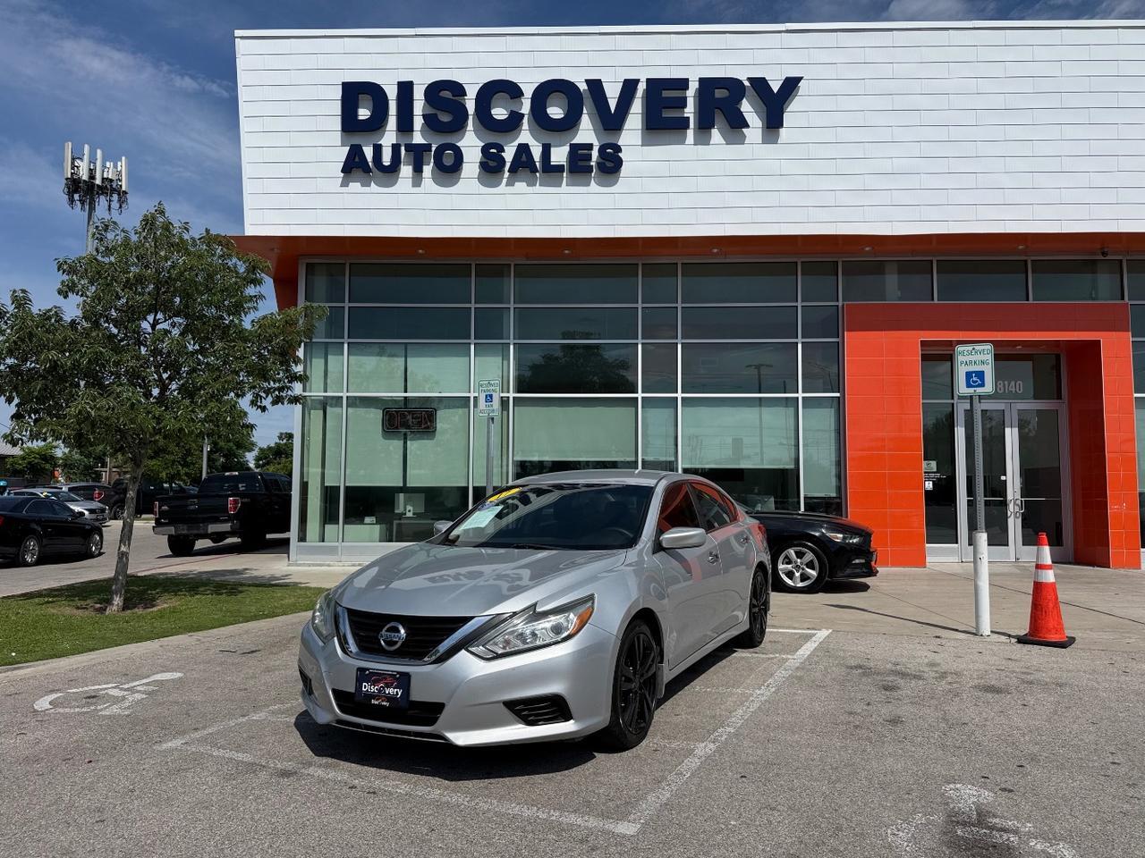 nissan altima 2017 1N4AL3APXHC472084 image nissan altima 2017 1N4AL3APXHC472084 image