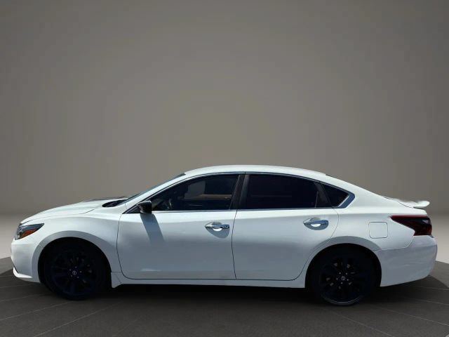 nissan altima 2017 1N4AL3AP1HC179870 image nissan altima 2017 1N4AL3AP1HC179870 image