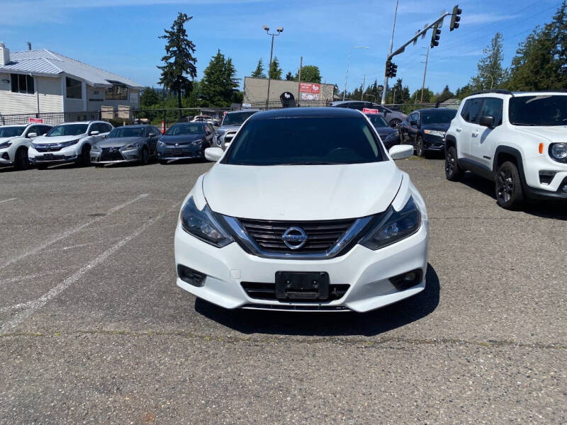 nissan altima 2017 1N4AL3AP8HC266181 image nissan altima 2017 1N4AL3AP8HC266181 image